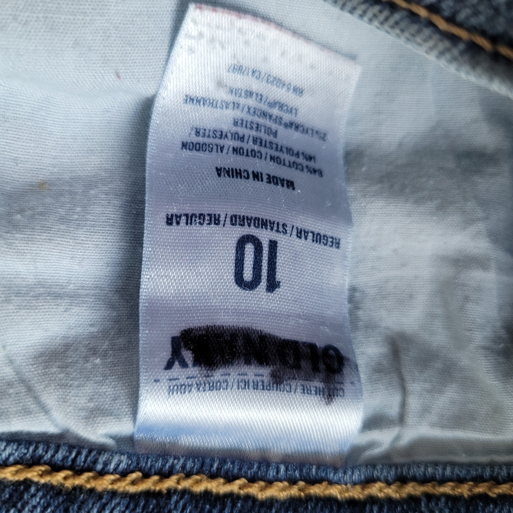 Women's Blue Jeans with Patchwork Design - Picture 11 of 14